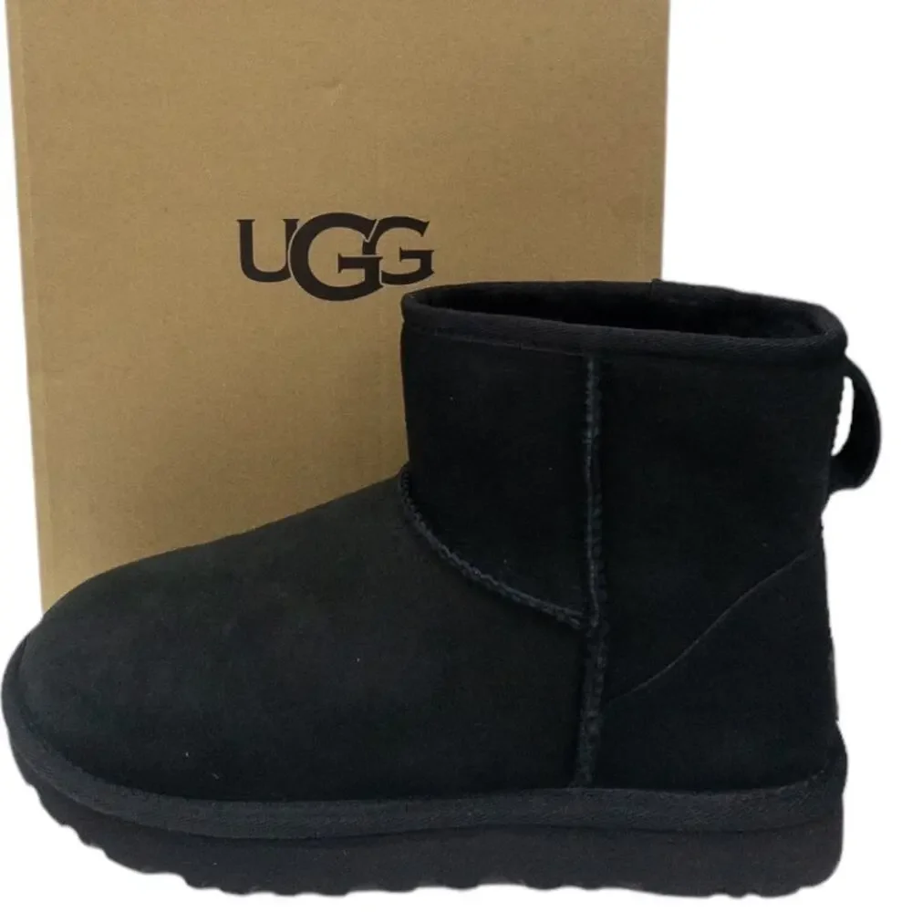 Authentic Ugg Classic Mini II Boots Black Women's Size 8